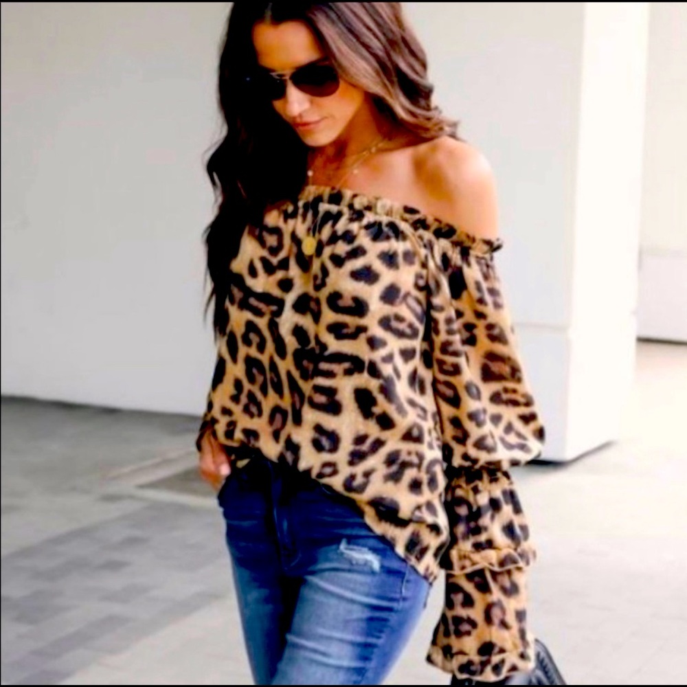 Off shoulder Leopard blouse with ruffled sleeves